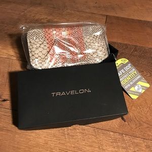 Travelon wallet